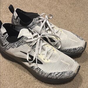 Women’s Brooks Levitate 4 Running Shoes